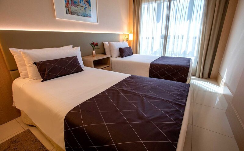Imagem de quarto com uma came de solteiro